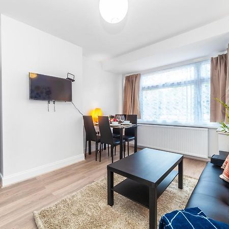 Autonomous 2 Bdr Apartment With Garden And Parking Enfield Dış mekan fotoğraf